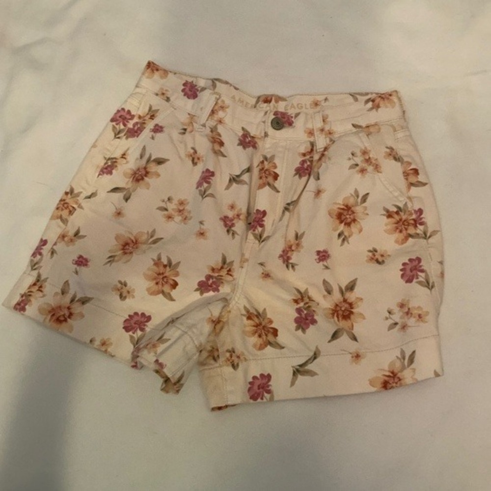 American Eagle Floral Shorts Women 4 Cream Excellent High Waisted Mom Denim